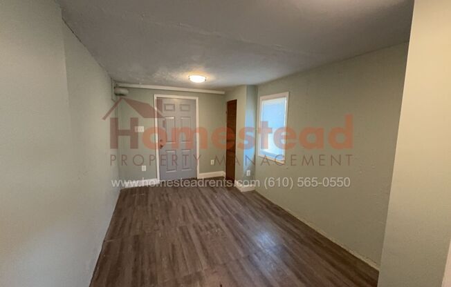 3 beds, 1 bath, $1,650