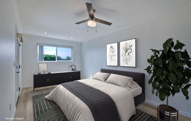 55 yrs Plus ONLY Community! Lovely and Breathtaking 2 Bed 2 Bath unit in Oceanside