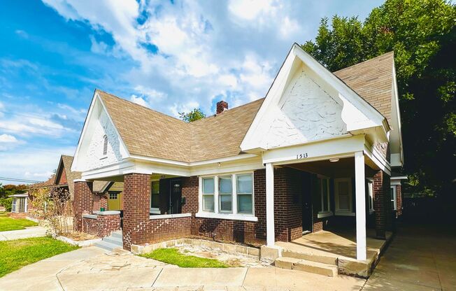 MOVE-IN SPEICAL: Cute 2BD 1BA Duplex in Crestwood!!