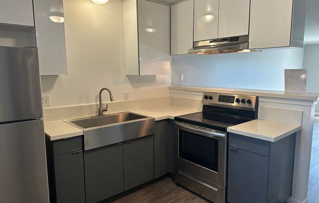 2 beds, 1.5 baths, 866 sqft, $2,850, Unit 801G7