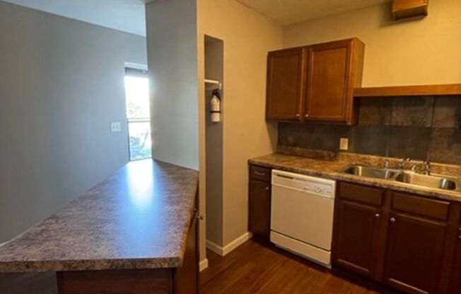 1 bed, 1 bath, 520 sqft, $795