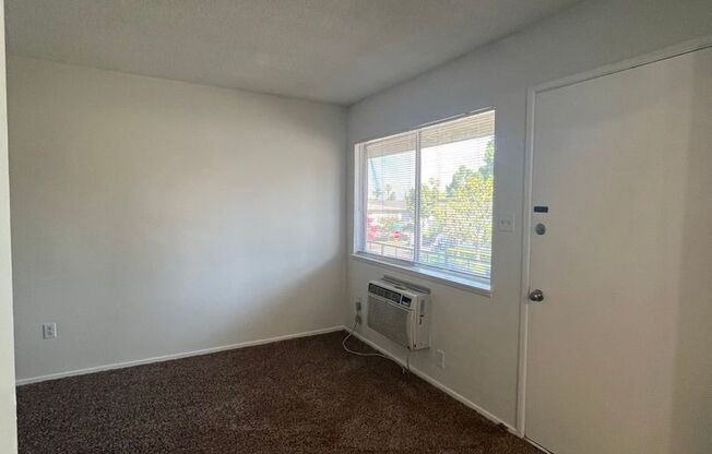 1 bed, 1 bath, 558 sqft, $1,850