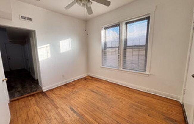 1619 North Damen Avenue