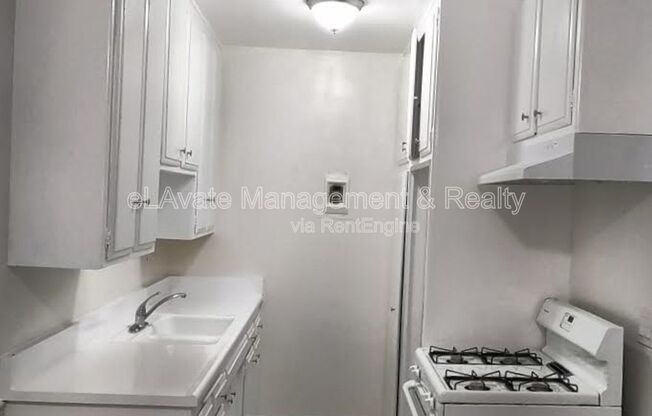 3822 Baldwin Ave.