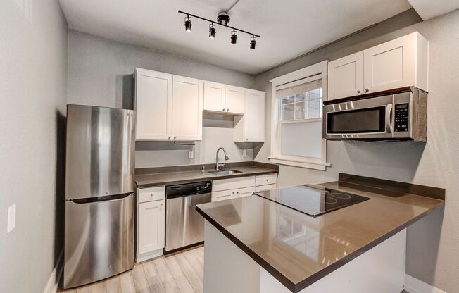 1 bed, 1 bath, 600 sqft, $1,500, Unit 109