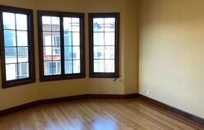 3BR/2BA Renovated! Charm Galore! Cow Hollow! Laundry! Private Roof Deck! Parking!  Rent Controlled! PROGRESSIVE