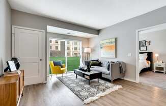 District Apartments