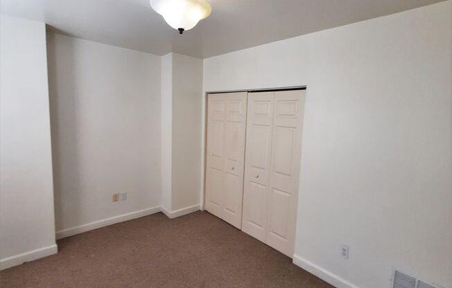 2 beds, 1 bath, 20 sqft, $1,395, Unit 5