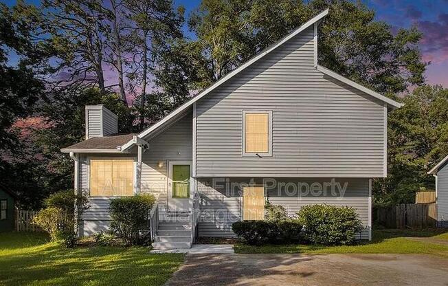 1077 MAINSTREET VLY DR