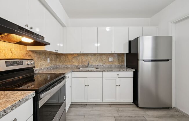 2 beds, 2 baths, 1,100 sqft, $2,150, Unit 04_301