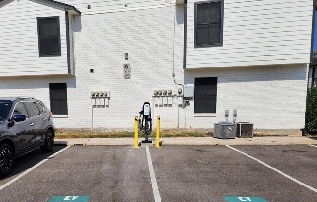 Cali Crossing Apartments