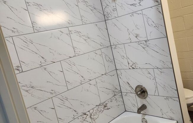 3 beds, 1 bath, 1,040 sqft, $1,895, Unit G04