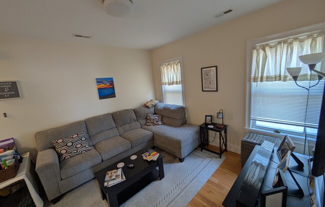 111 HUDSON ST