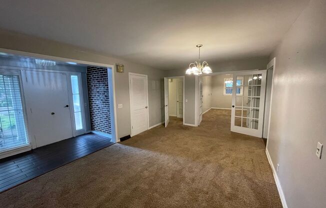 Downtown Nashville Charming Traditional Home