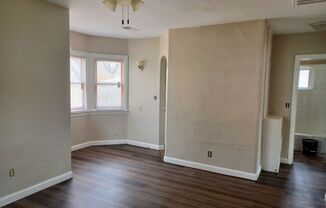 2 beds, 1 bath, $825