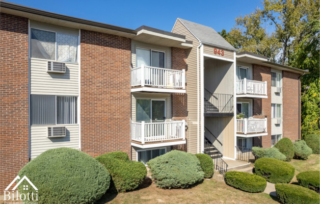 1 bed, 1 bath, 712 sqft, $1,550, Unit 031