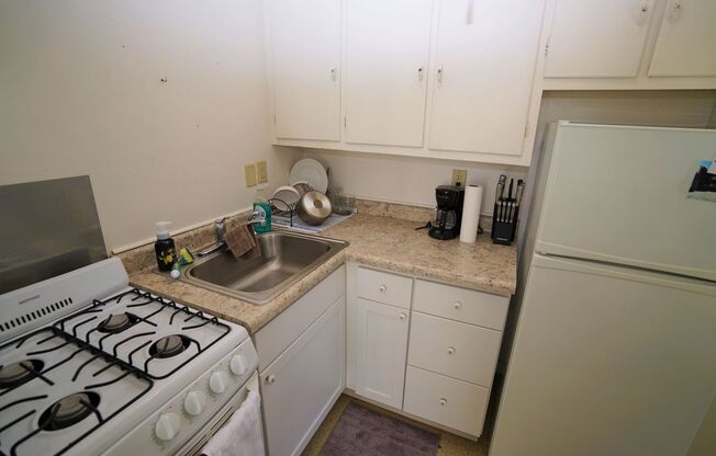 1 bed, 1 bath, $1,025, Unit 2