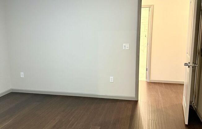 2 beds, 2 baths, 920 sqft, $2,050, Unit 507