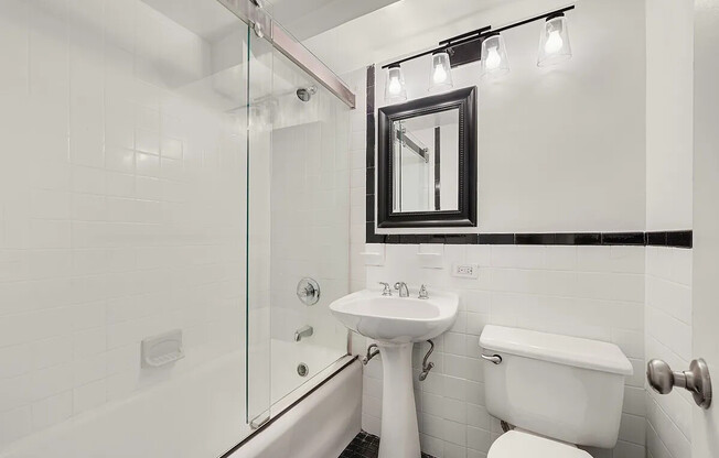 25 TUDOR CITY PL