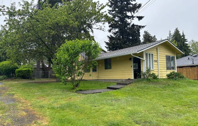 Welcome Home 3BD/1BA Home on Corner Lot