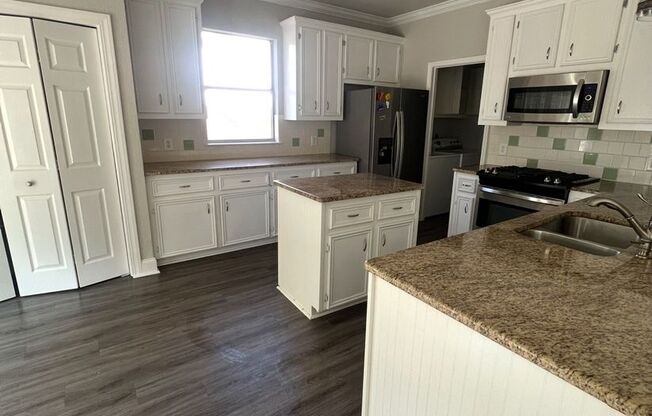 Charming 3-Bed Home with Pool in Harris Branch!
