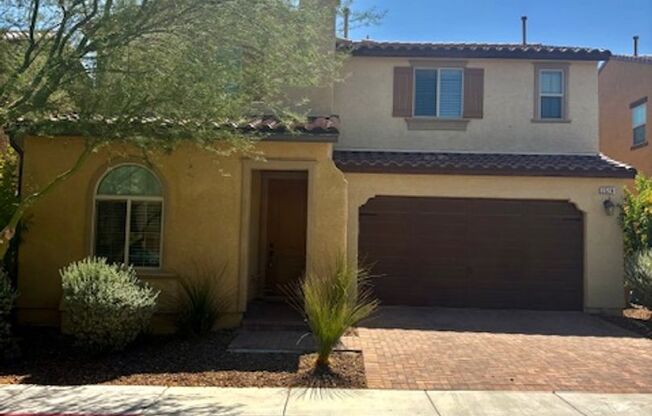 Beautiful two-story home in Inspirada with 4 bedrooms and a loft.