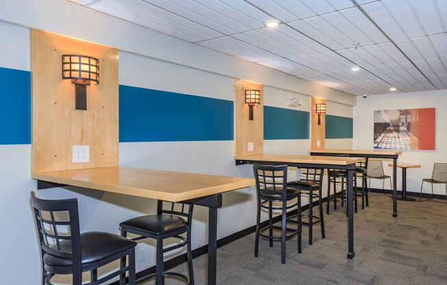 2 beds, 1 bath, 950 sqft, $2,195, Unit 107