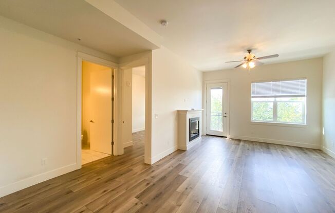 1 bed, 1 bath, 730 sqft, $1,799, Unit 117