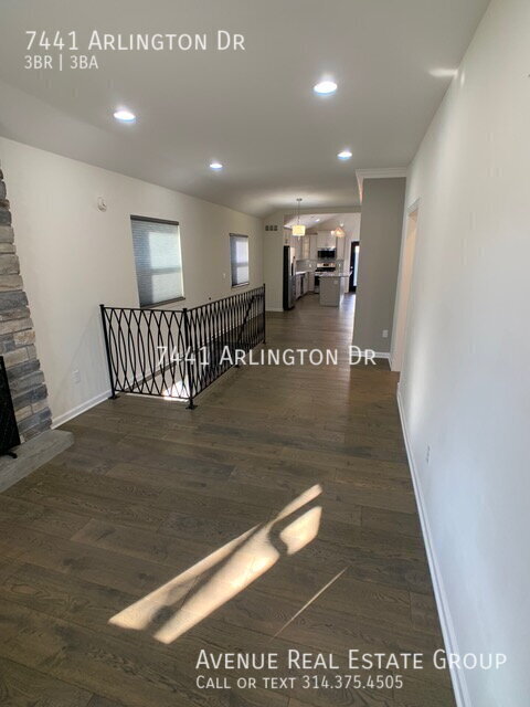 7441 ARLINGTON DR
