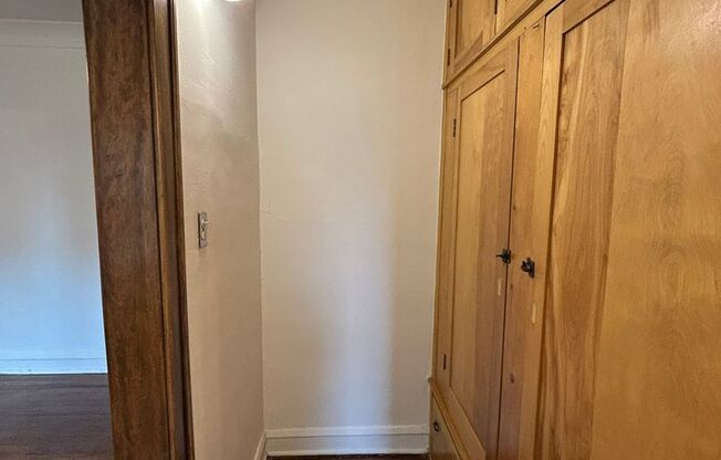 Studio, 1 bath, 400 sqft, $1,545, Unit 233-224