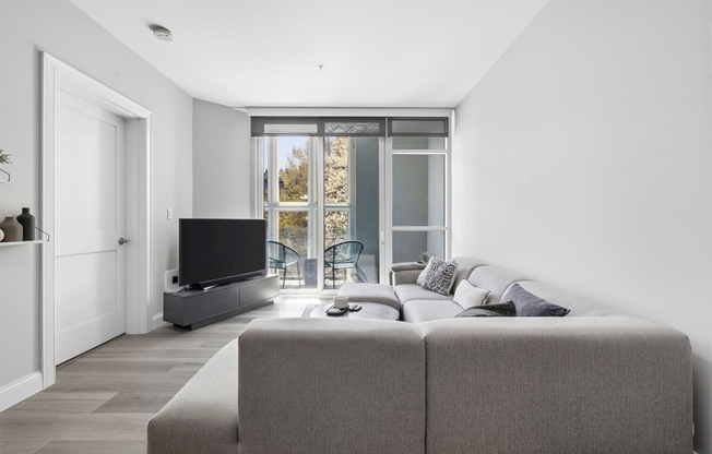 1 bed, 1.5 baths, 926 sqft, $3,975, Unit 309