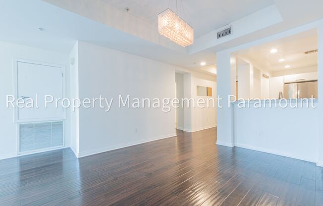 3 beds, 2 baths, $4,950, Unit # 104