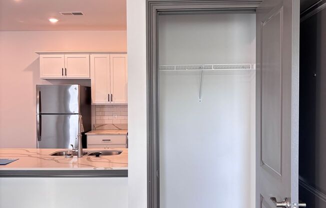 2 beds, 2 baths, 1,080 sqft, $1,075, Unit 123