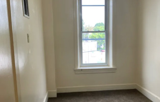 1 bed, 1 bath, 1 sqft, $900, Unit 203