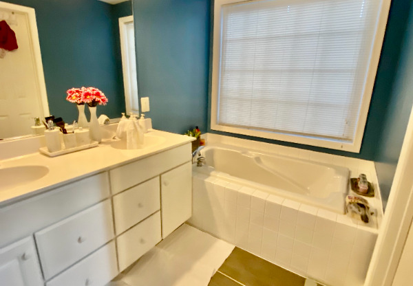 24 TERRA COTTA CIR