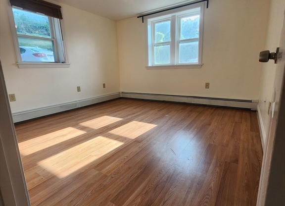 20 Miller st Unit 3