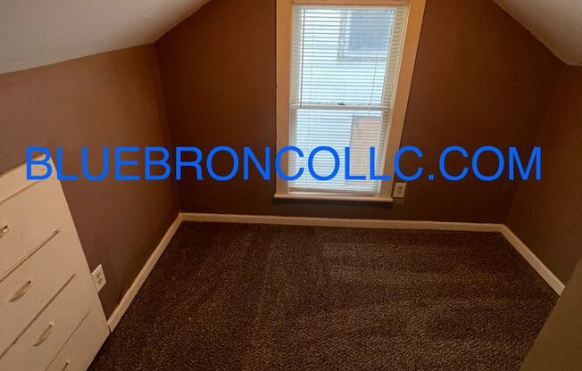 3 beds, 2 baths, $1,199