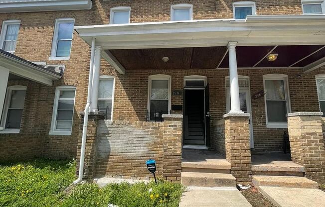 2 Bedroom + Den Home with Porch, Fenced Yard, and Water Included on Barclay Street