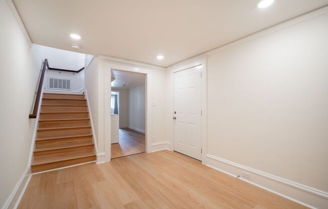 TOTAL REMODEL HUGE 3BR/3BA 1700sf w Garage/Patio Outer Richmond AVAILABLE NOW