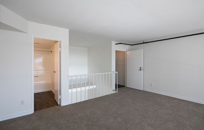 1 bed, 2 baths, 1,050 sqft, $2,750, Unit 528