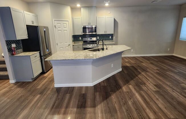 3 bedroom/ 2 bath condo in gated community