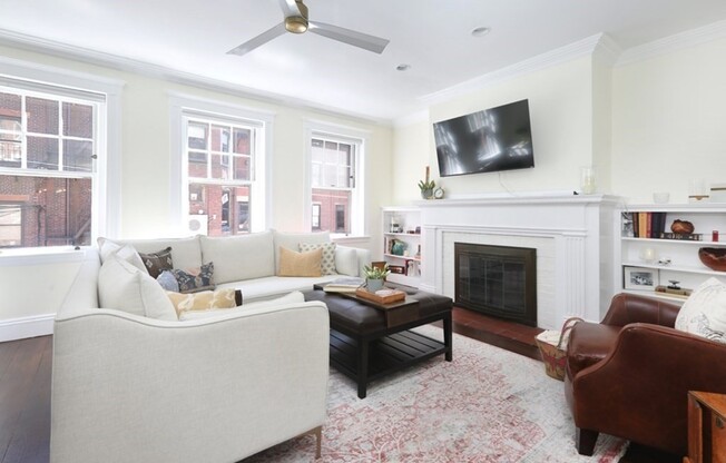 250 COMMONWEALTH AVE