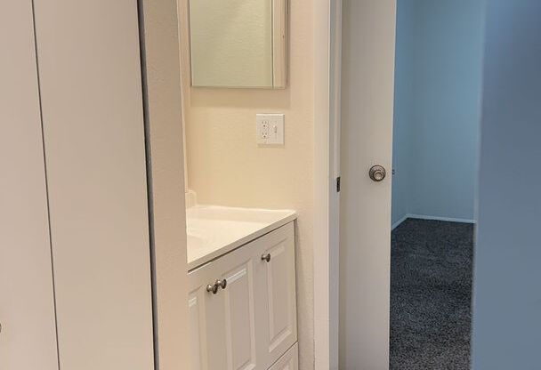 1 bed, 1 bath, 550 sqft, $1,315, Unit 331