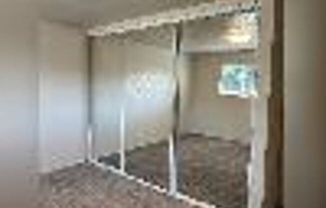 920 Castlewood Dr