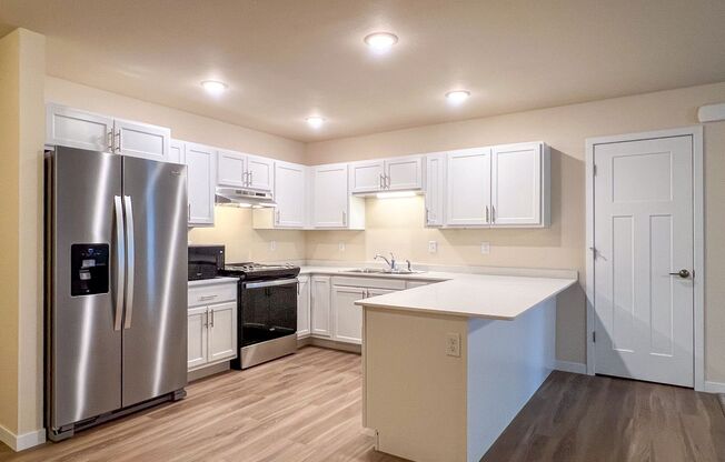 2 beds, 2 baths, 1,295 sqft, $1,860