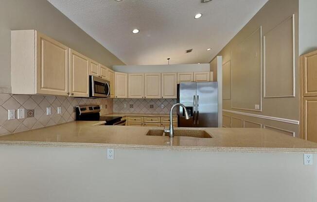7610 NW 20 DR