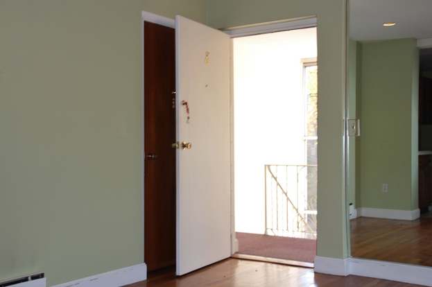 8 WESLEY ST