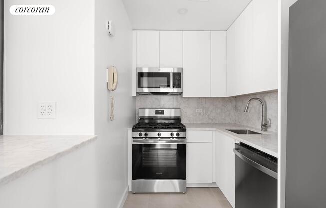 2 beds, 2.5 baths, 1,321 sqft, $8,000, Unit 15E