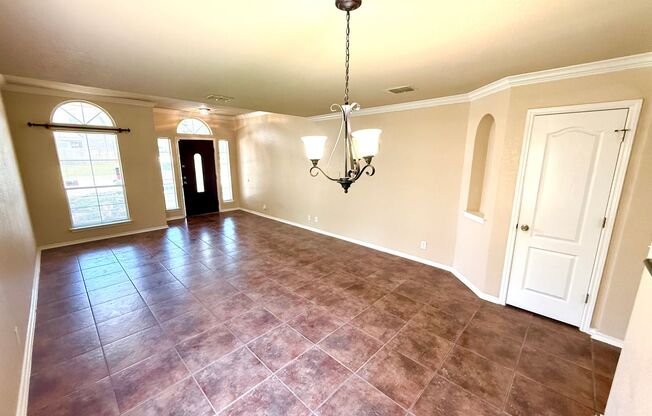 AVAILABLE NOW! Two Story 4 Bedroom / 2.5 Bath Home Near Brooks City Base!