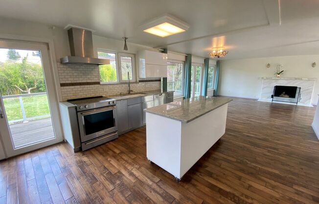 3 beds, 3 baths, $4,100